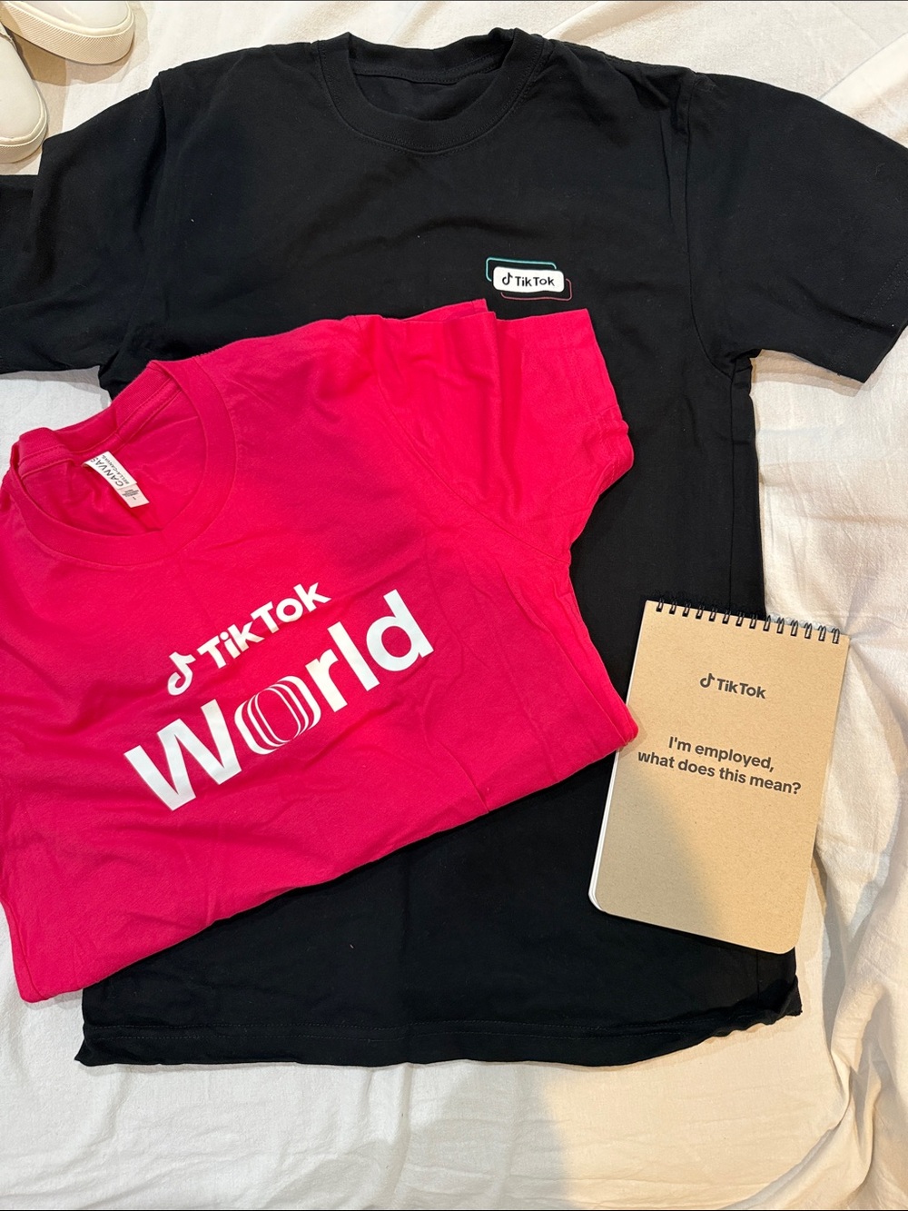 TikTok gift set